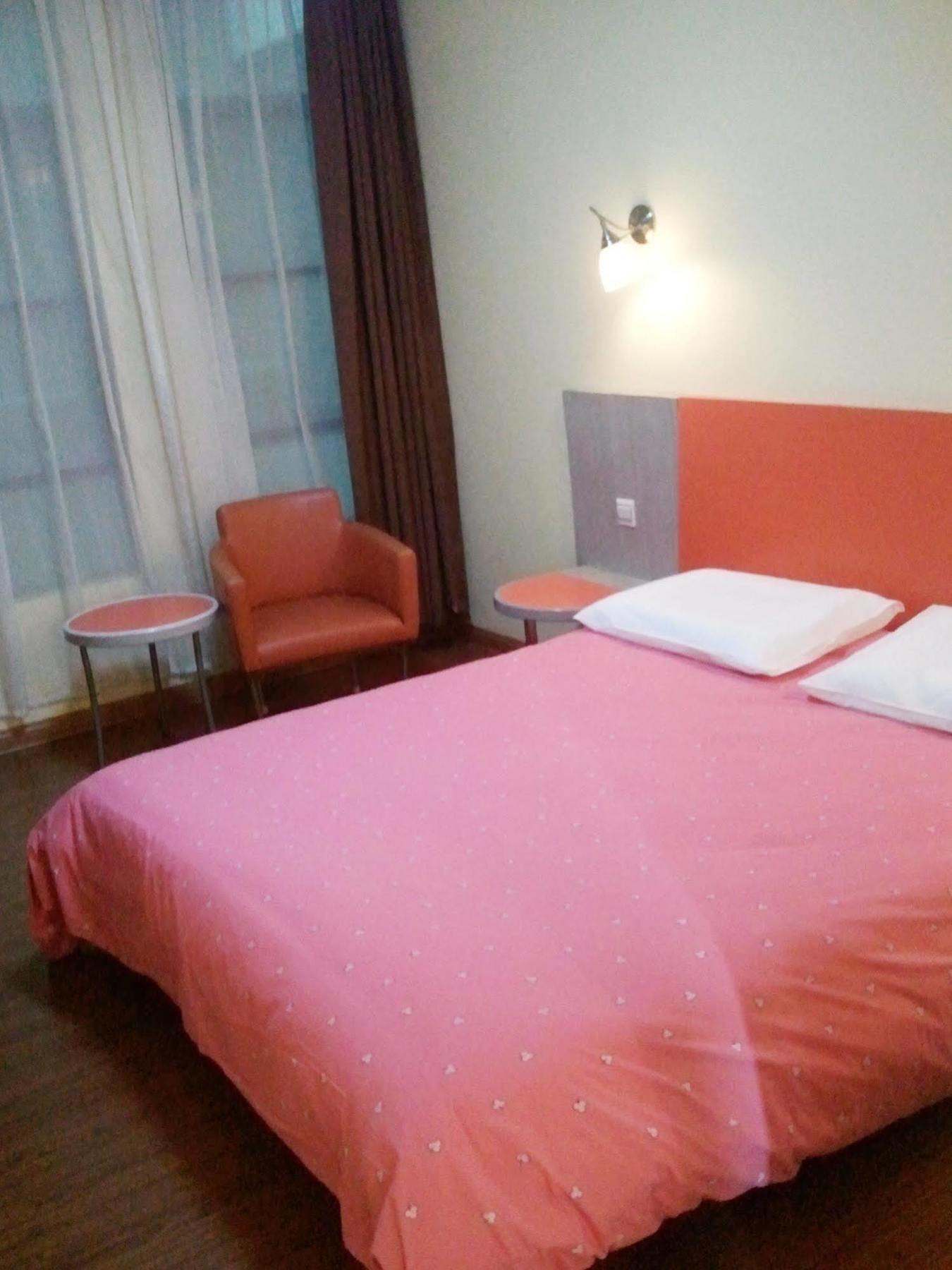 Homeinns Hotel Huizhou  Extérieur photo